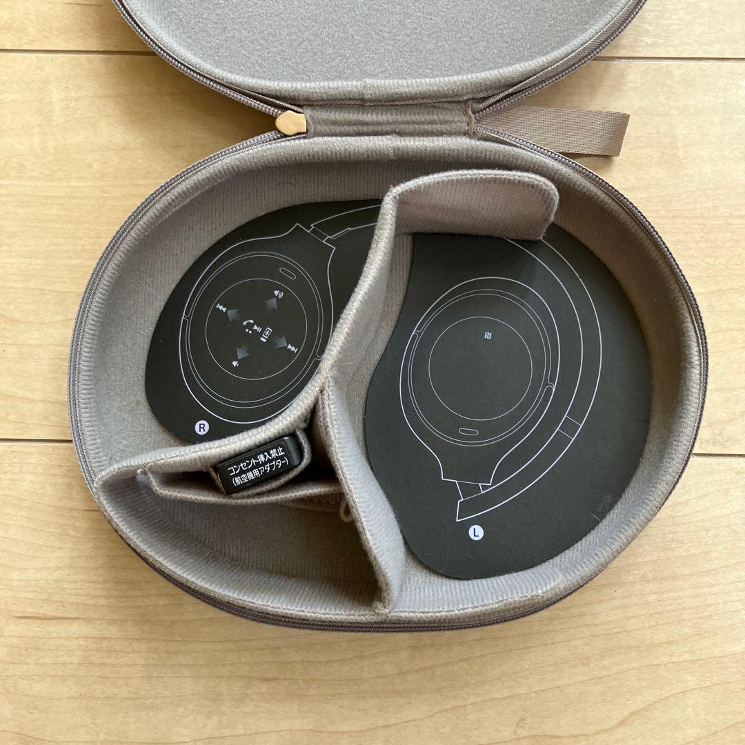 SONY ワイヤレスヘッドホン 収納ケース付き