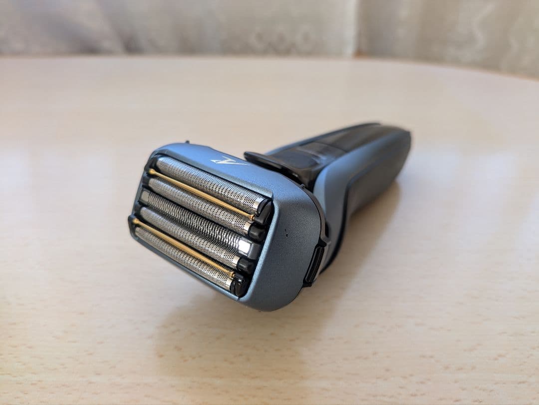 【美品】パナソニック 5枚刃 5Dヘッド ラムダッシュ ES-CLV5T