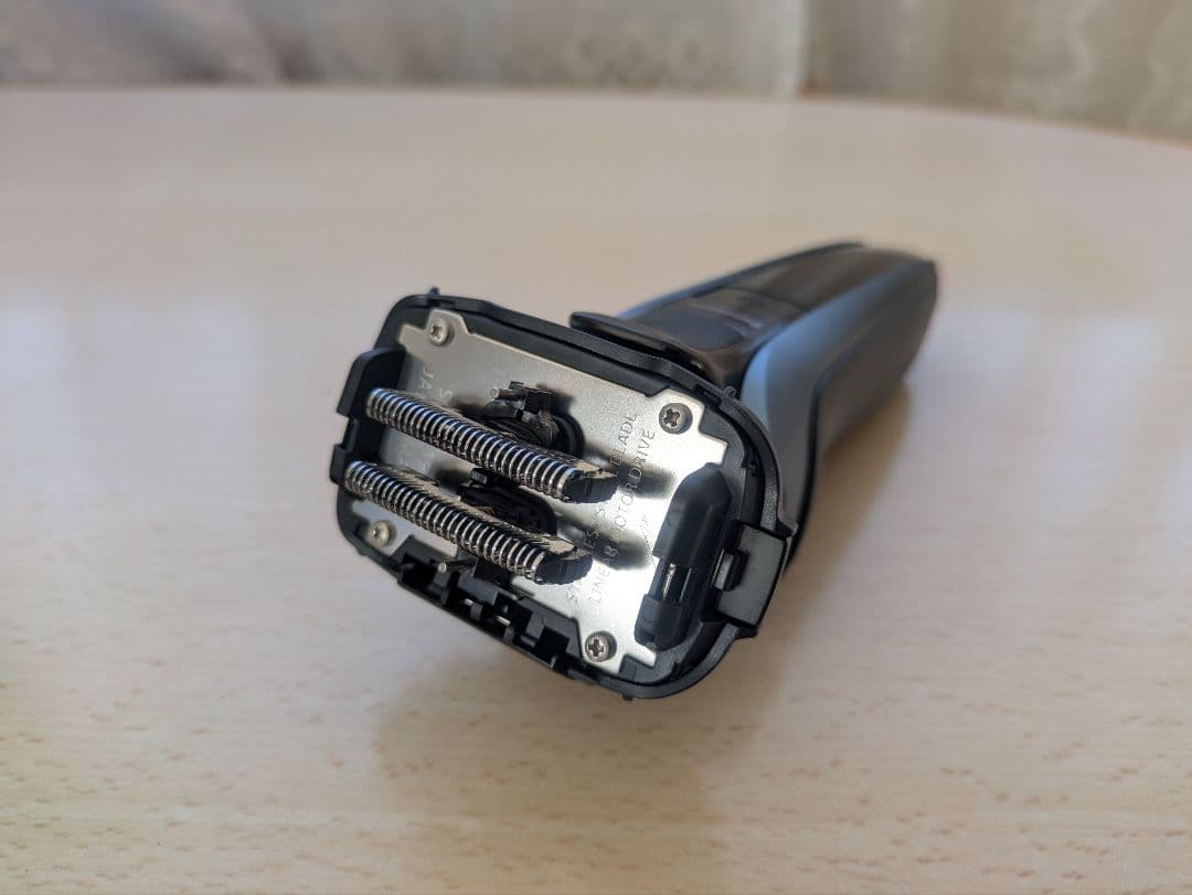 【美品】パナソニック 5枚刃 5Dヘッド ラムダッシュ ES-CLV5T