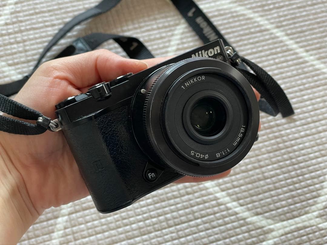 Nikon ミラーレス一眼レフ　J5ダブルレンズキット