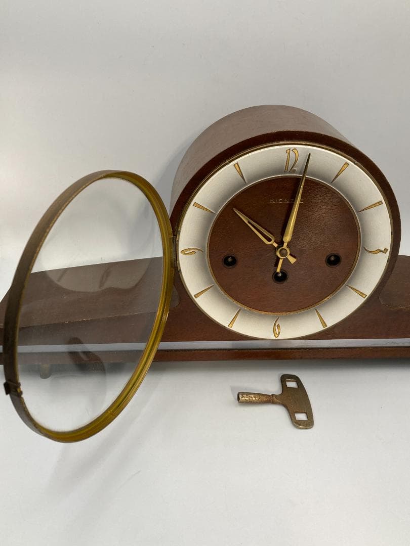 「2008」ドイツ製 Kienzle 木製置時計 アナログ式