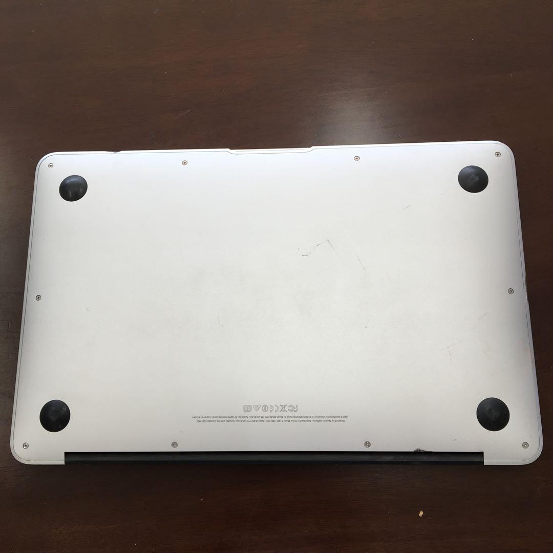 Apple MacBook Air 2014 (11インチ)