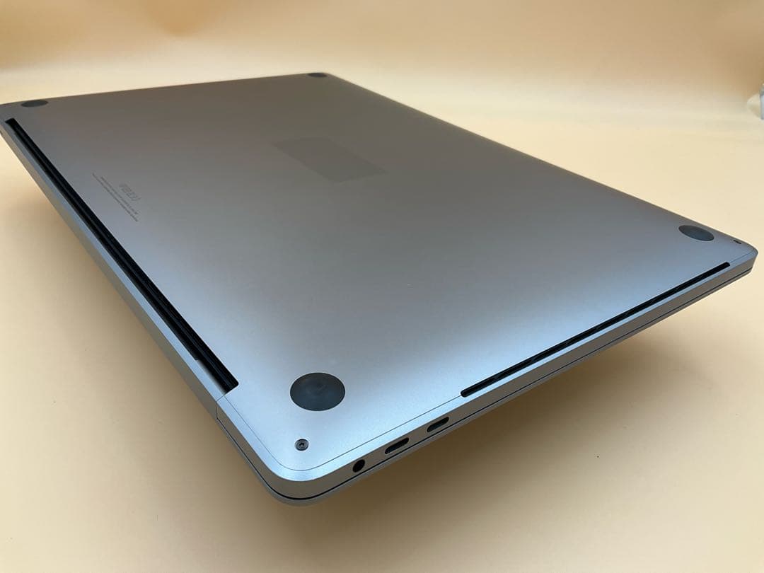 【美品】Macbook Pro 2019 16インチ i7 16GB / 1TB