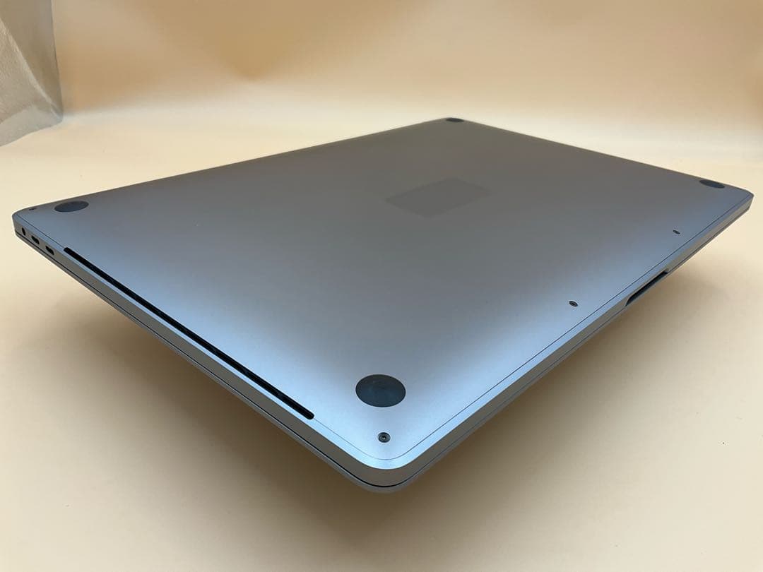 【美品】Macbook Pro 2019 16インチ i7 16GB / 1TB