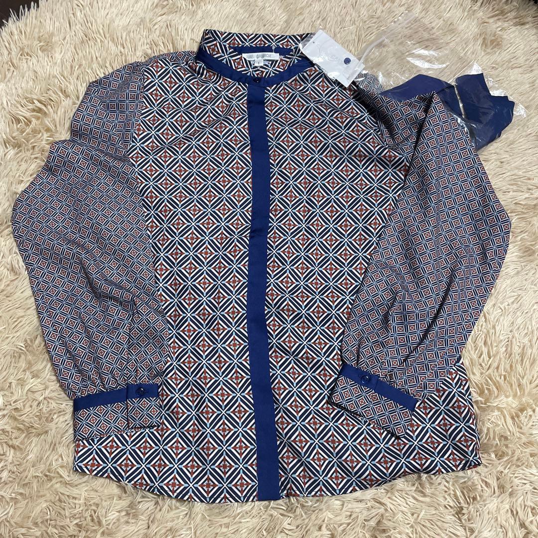 【NARACAMICIE】幾何柄サテンボウタイ付長袖ブラウス　I ネイビー