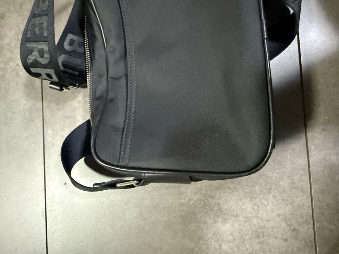 バーバリー　バッグ　ショルダー　BURBERRY