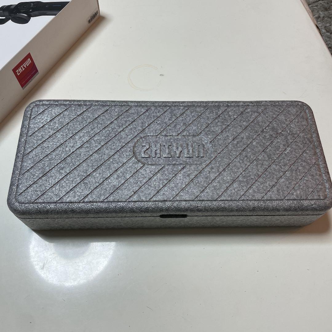 Zhiyun Smooth 4 3軸スタビライザー ジンバル