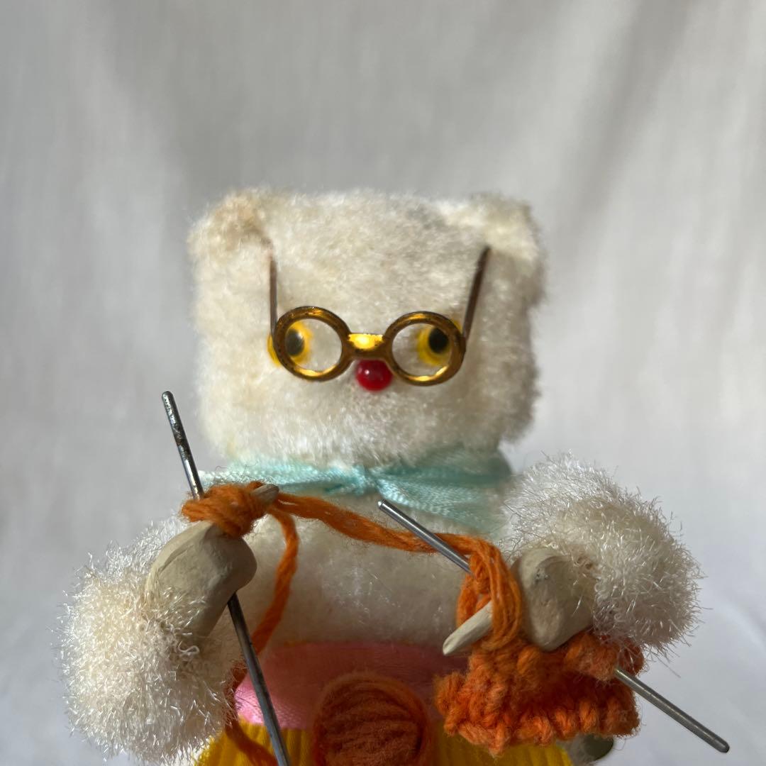 アンティーク　ぜんまい　編み物　ねこちゃん