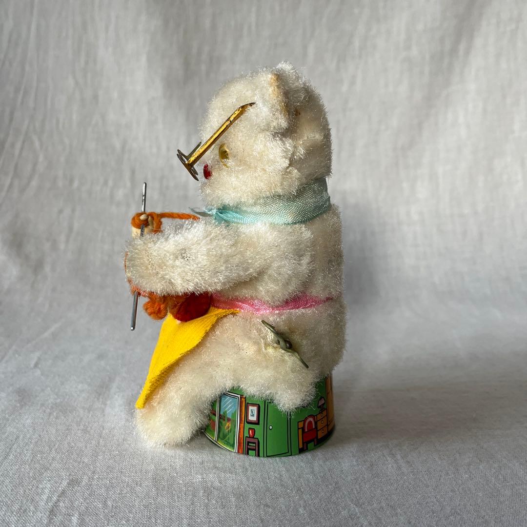 アンティーク　ぜんまい　編み物　ねこちゃん