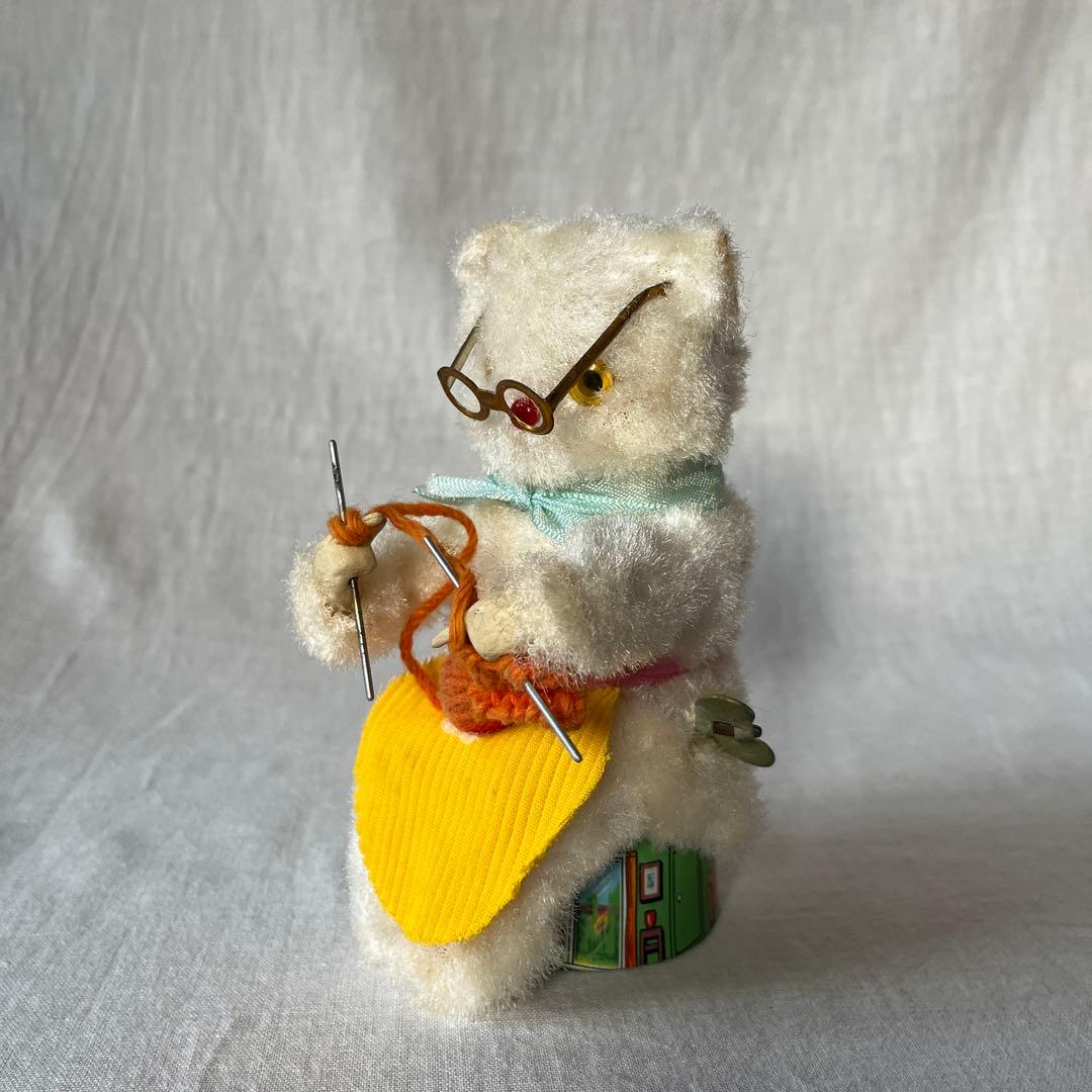 アンティーク　ぜんまい　編み物　ねこちゃん