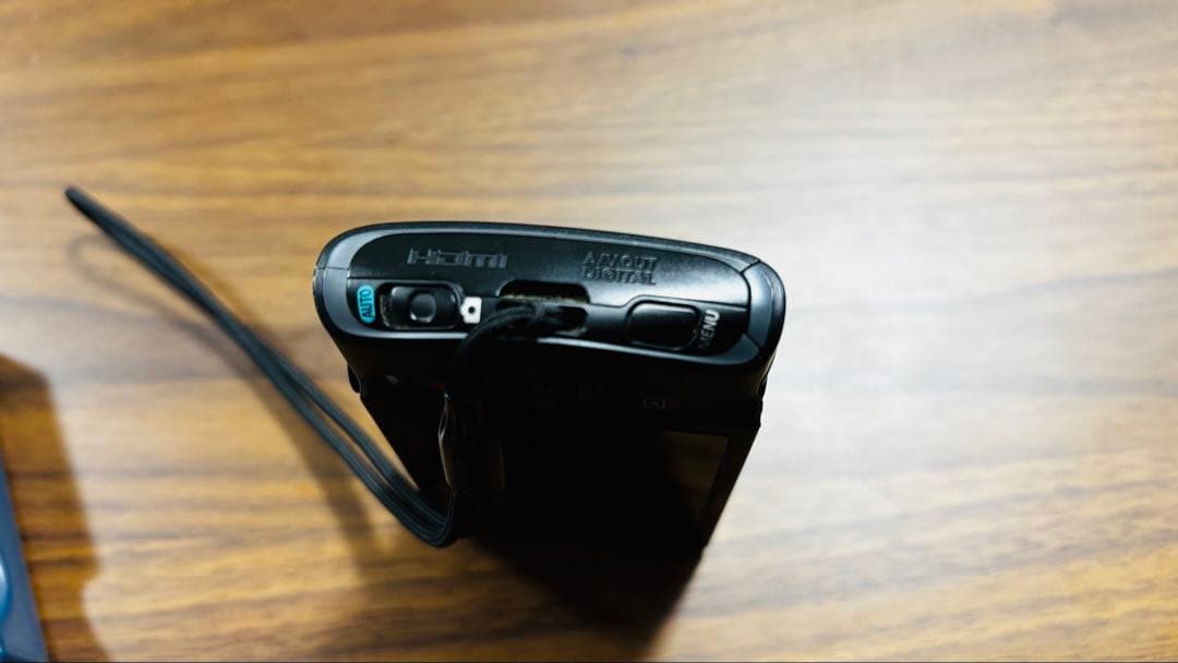 美品 Canon IXY600F コンパクトデジタルカメラ ブラック 箱あり