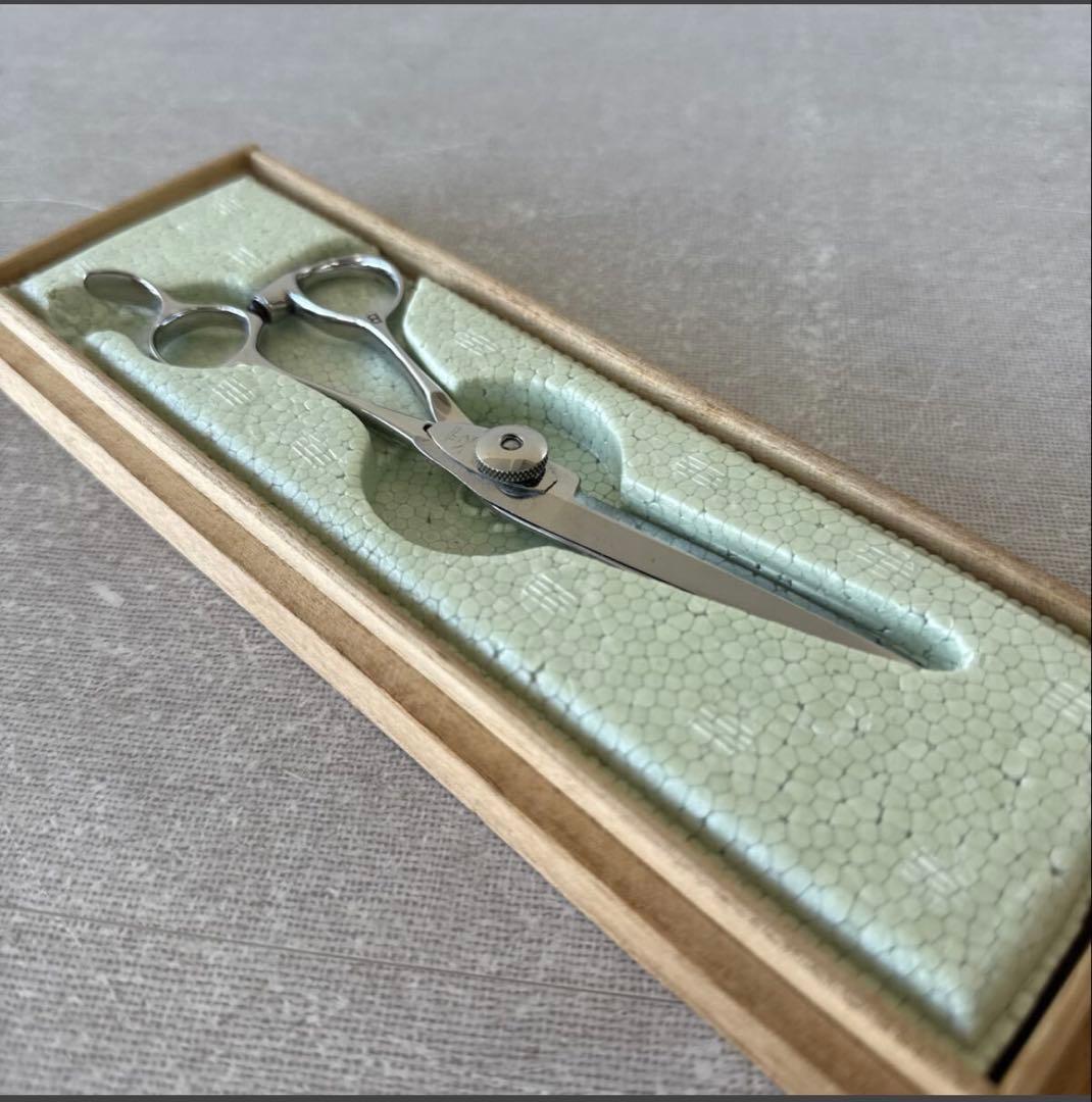 ほとんど未使用☆鋏☆ハサミ☆ナルトシザー☆ハイネッタ☆サークライン・クィーン