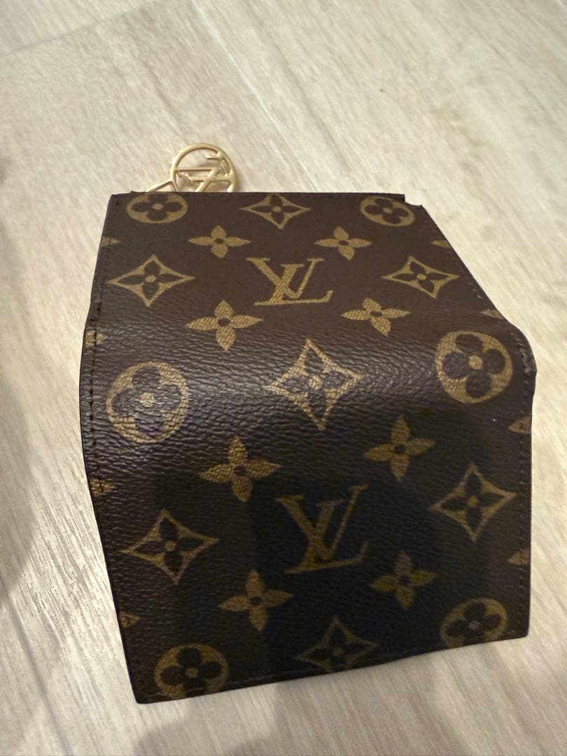 LOUIS VUITTON ノベルティ二つ折り財布 ブラウン