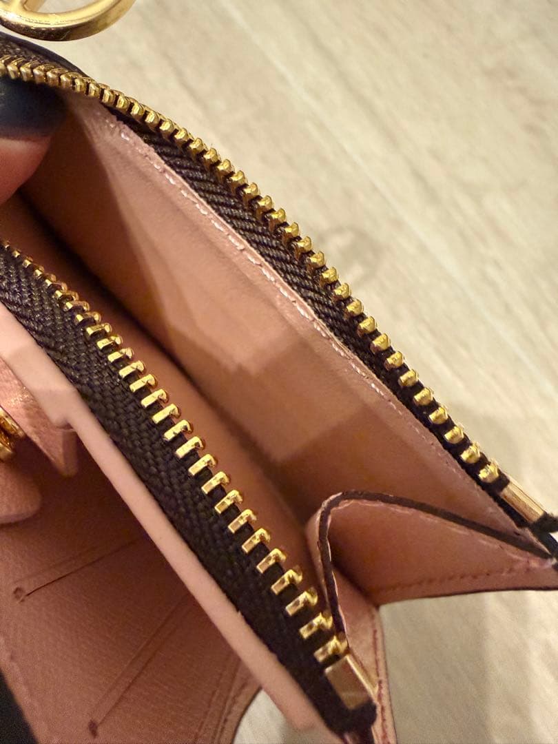 LOUIS VUITTON ノベルティ二つ折り財布 ブラウン