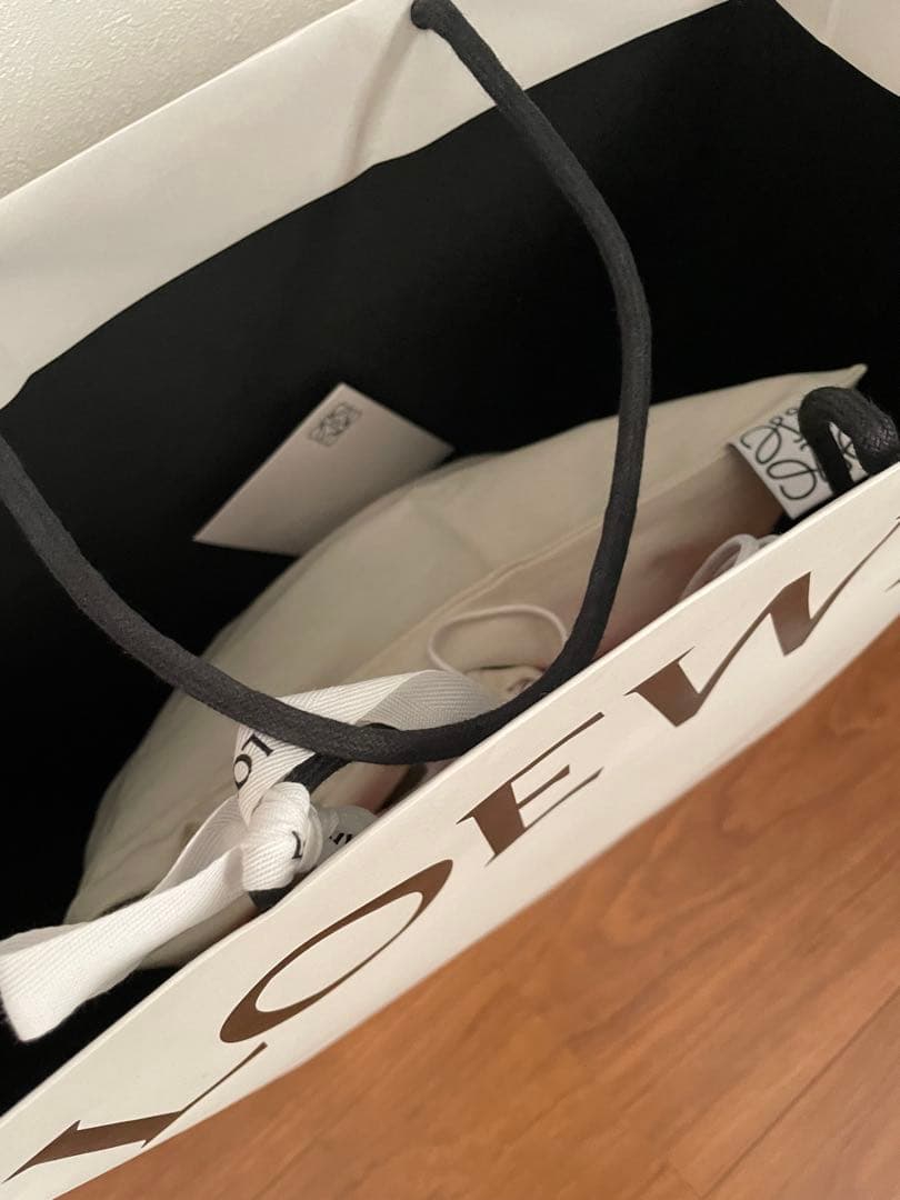 【新品】LOEWE キャップ　レディース　Sサイズ