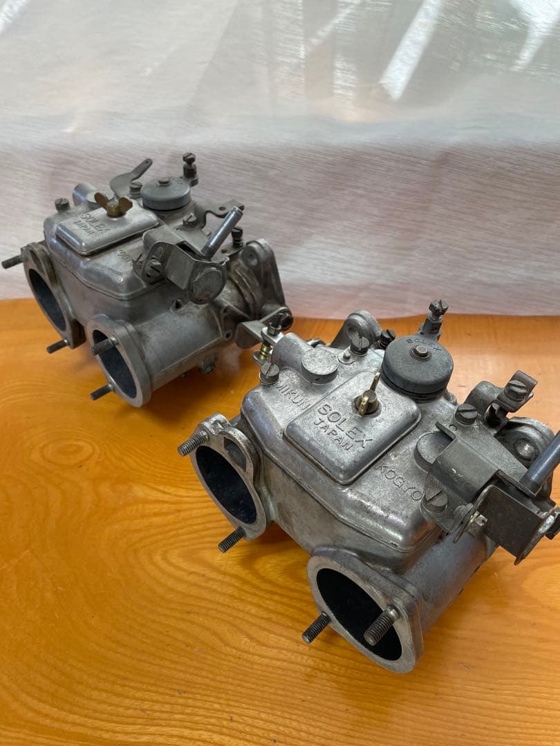 ダットサン　フェアレディSR311 SOLEXキャブレータ