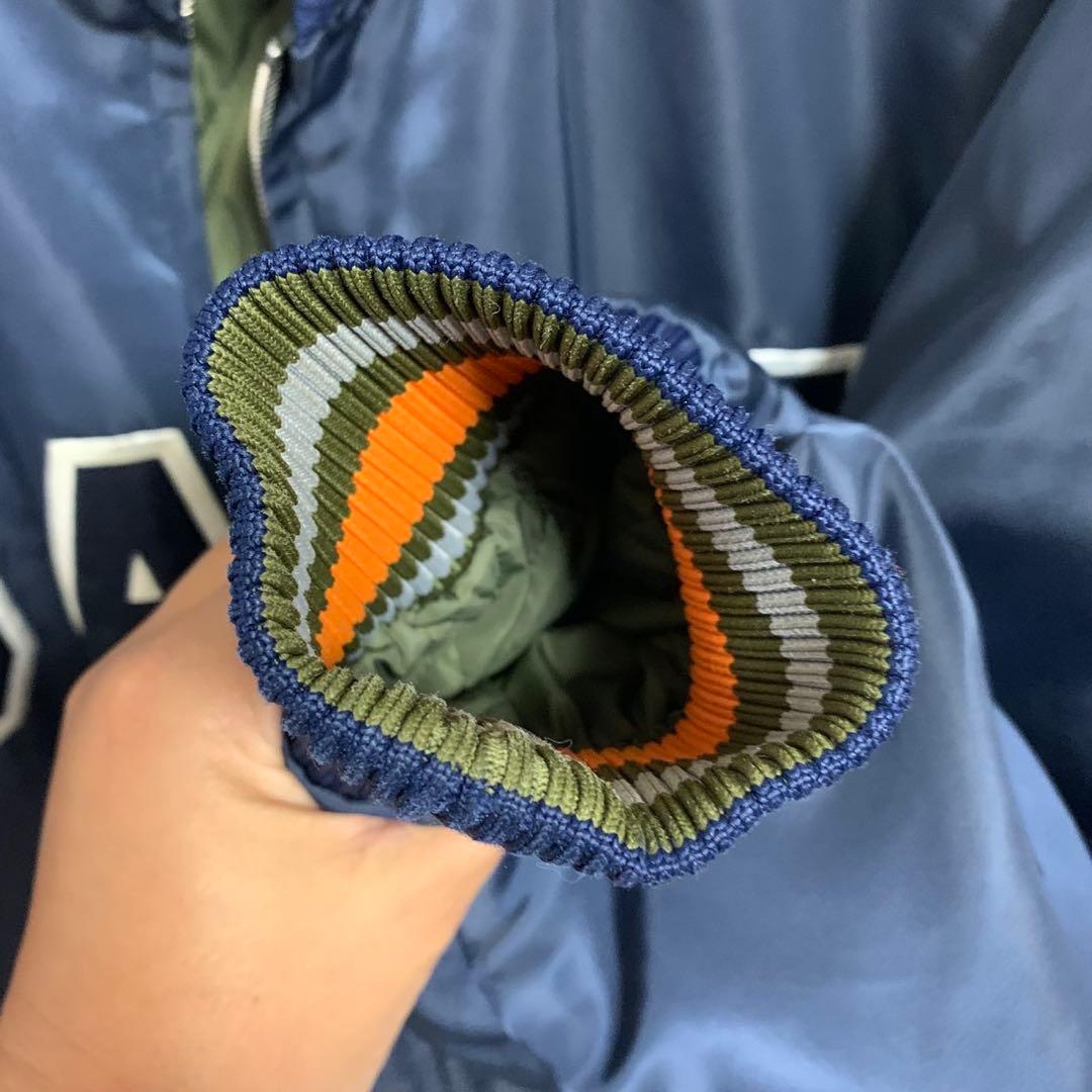 【美品】A BATHING APE（ア・ベイシング・エイプリバーシブルスカジャン