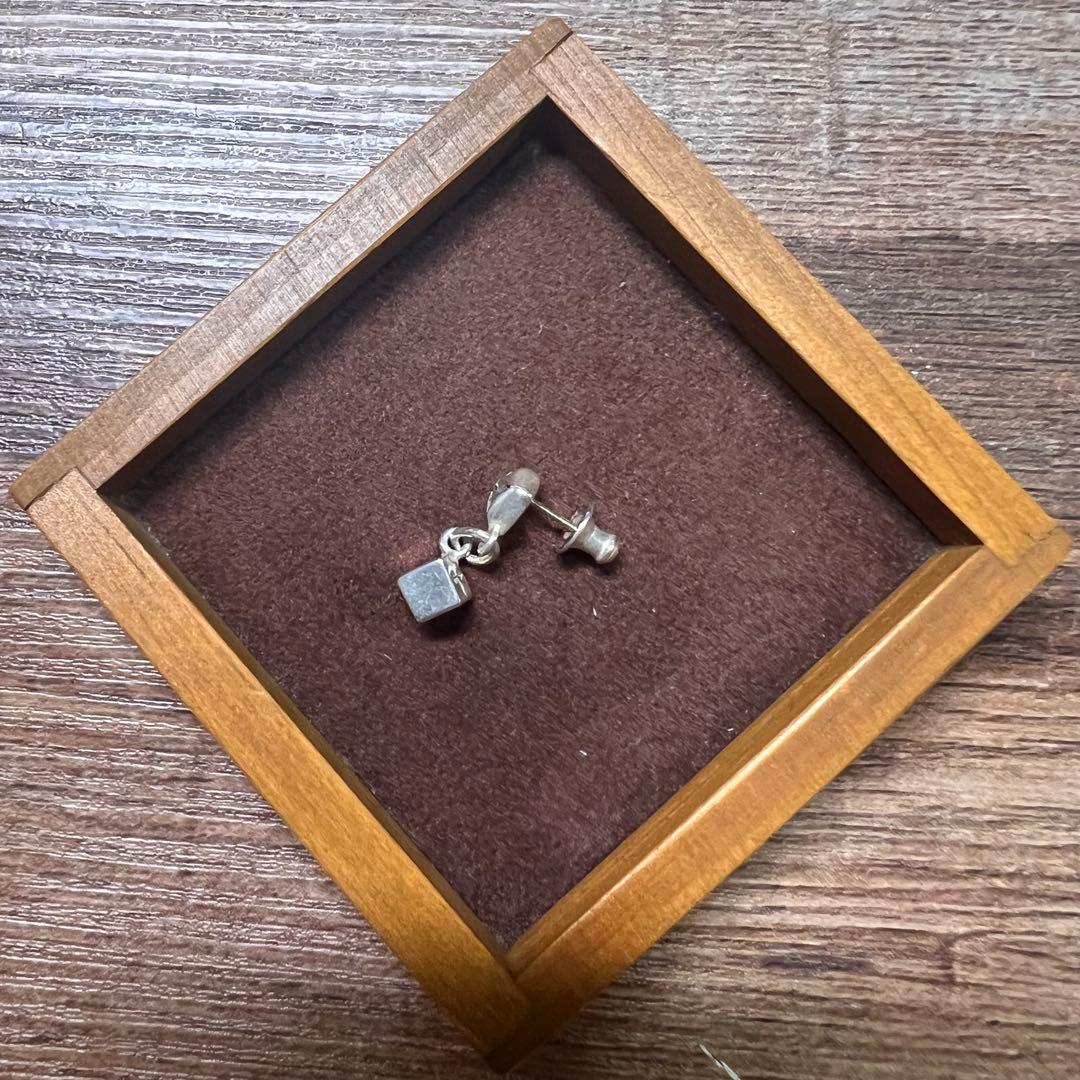 ブラッディマリー クロスダイスピアス