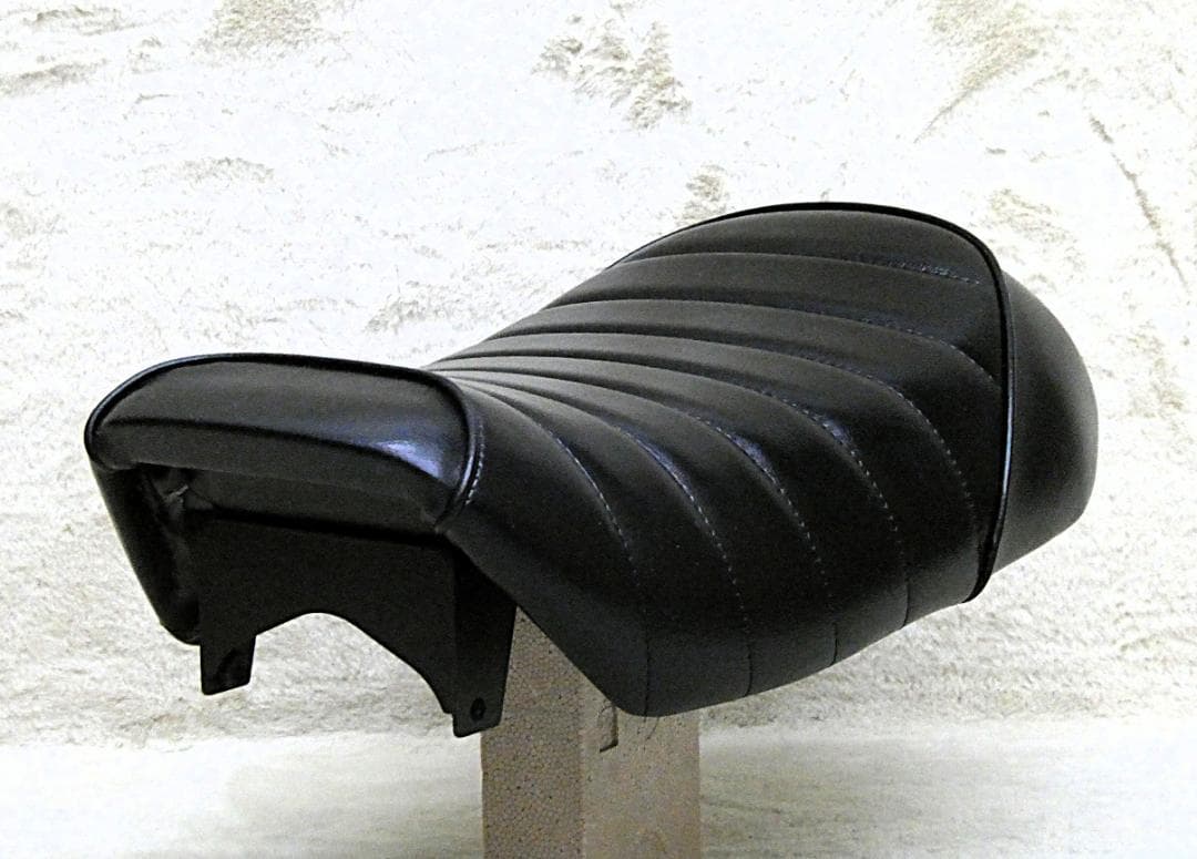 モンキー125 黒皮 タックロールシート /JB02 JB03 JB05