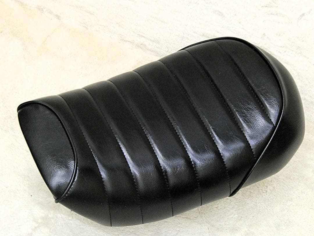 モンキー125 黒皮 タックロールシート /JB02 JB03 JB05