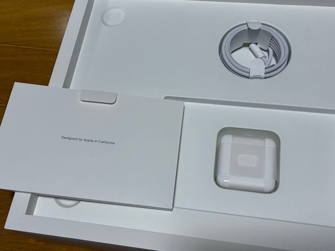 【超美品】MacBook Air M3 16GB 512GB（シルバー）