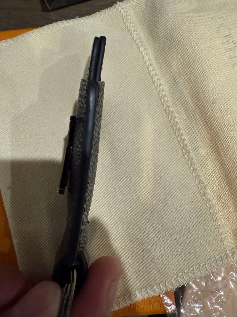 Louis Vuitton ブラックキーホルダー