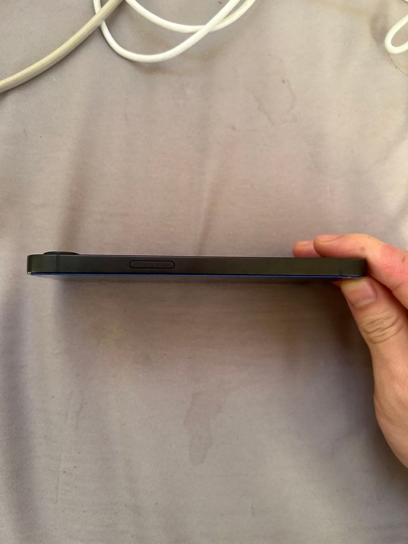 スマートフォン本体 iPhone16e 128GB