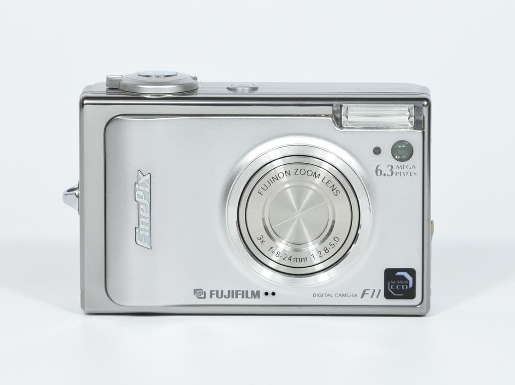 【美品】 フジフイルム　FUJIFILM FinePix F11