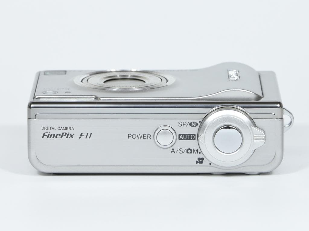 【美品】 フジフイルム　FUJIFILM FinePix F11