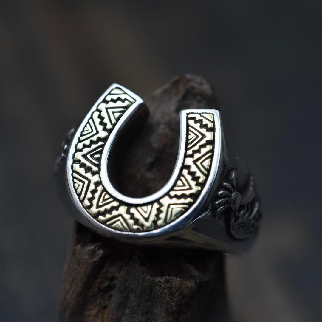 フリーサイズ シルバー925ホースシュー　ココペリ　インディアンジュエリー