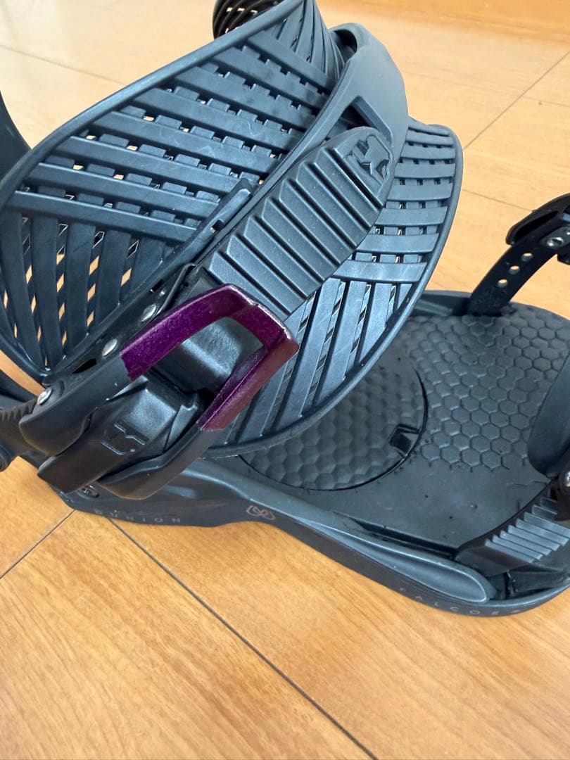 UNION スノーボードビンディング falcor