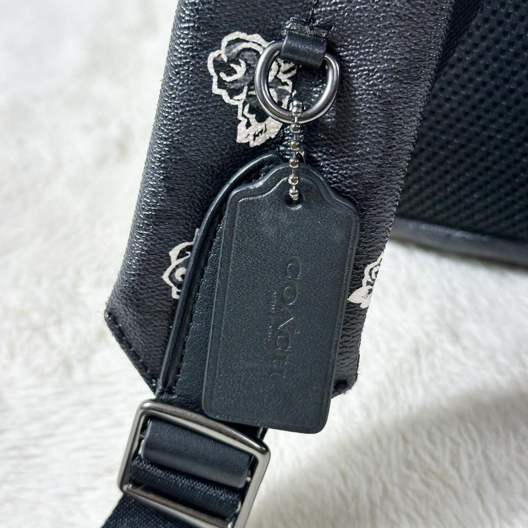 美品 COACH リュック F55970 レザー バラ柄 黒