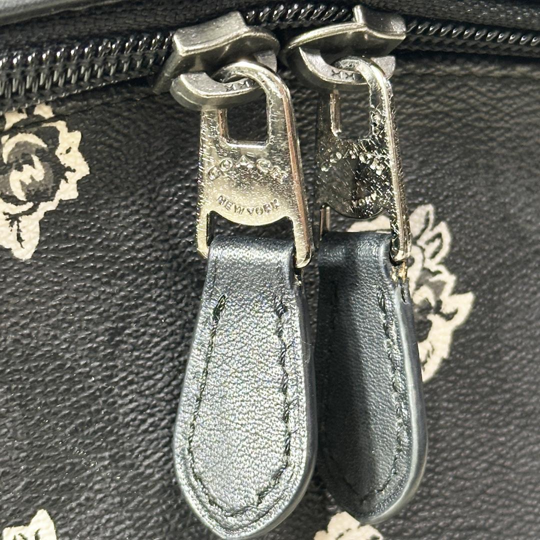美品 COACH リュック F55970 レザー バラ柄 黒