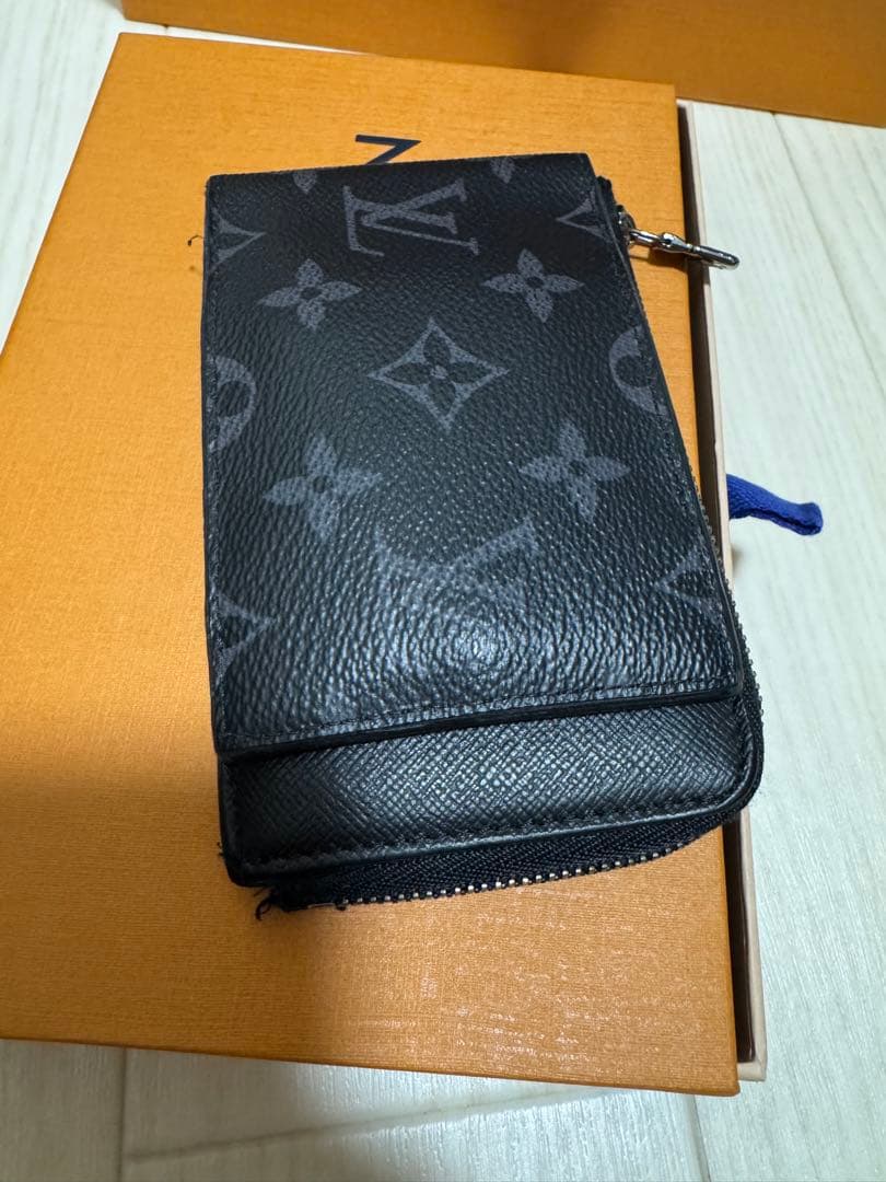 LOUIS VUITTON ハイブリッド・ウォレット