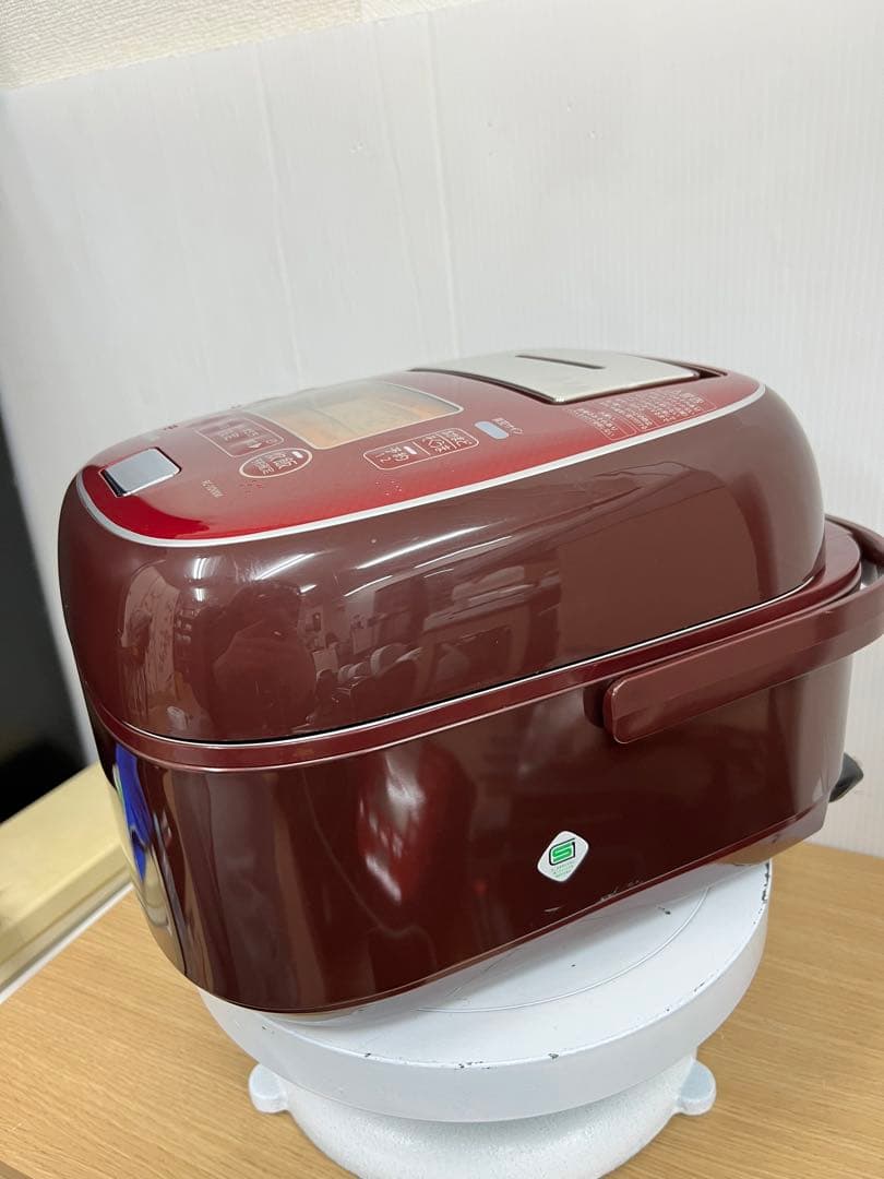 TOSHIBA 東芝 真空圧力IH炊飯器 RC-10VXM 5.5合2019年齢