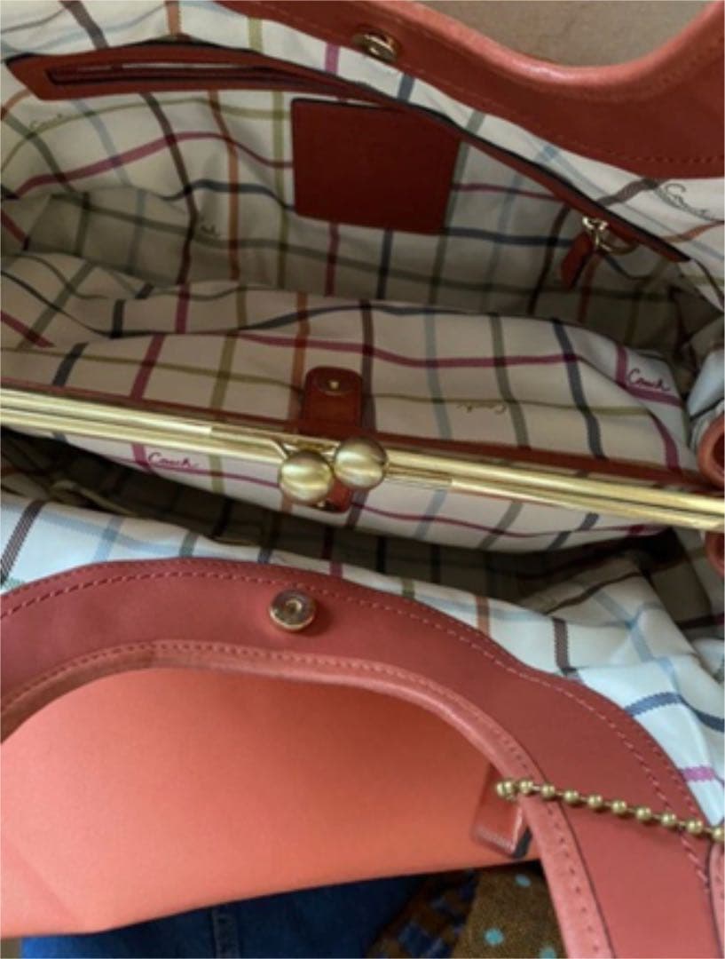 コーチ　オレンジ　エルゴレザープリーテッドフレームドサッチェル