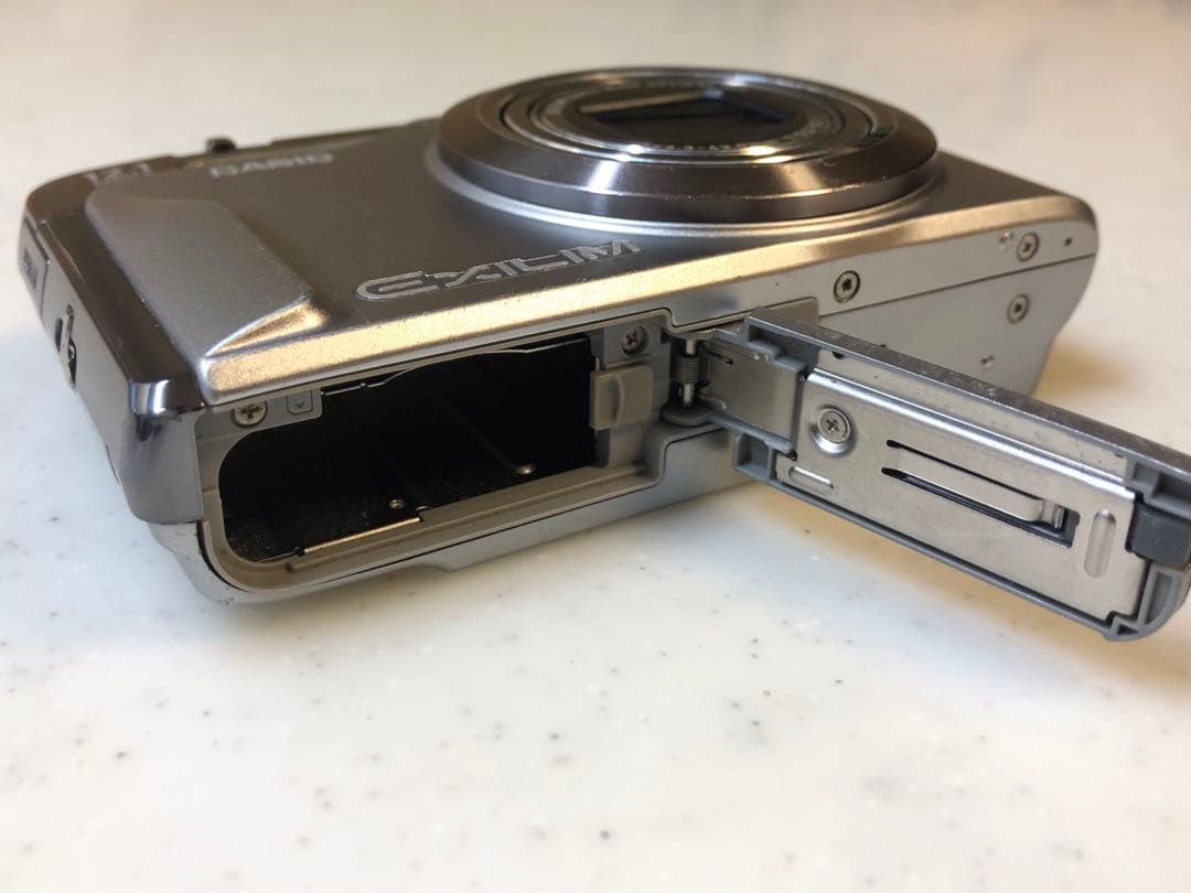 CASIO EXILIM EX-H10 カシオ コンデジ シルバー