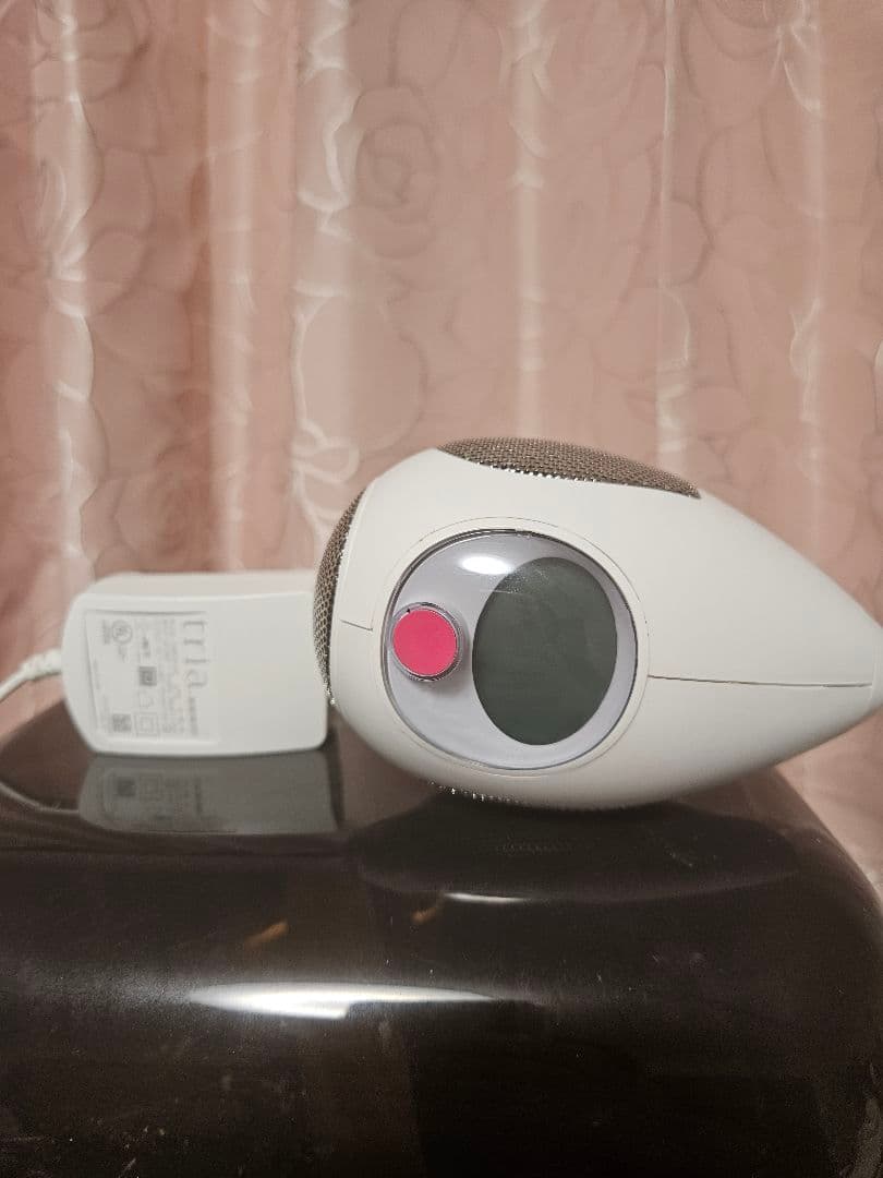 トリア・スキン エイジングケアレーザー 自宅で本格的な美肌ケア ​動作確認済み。