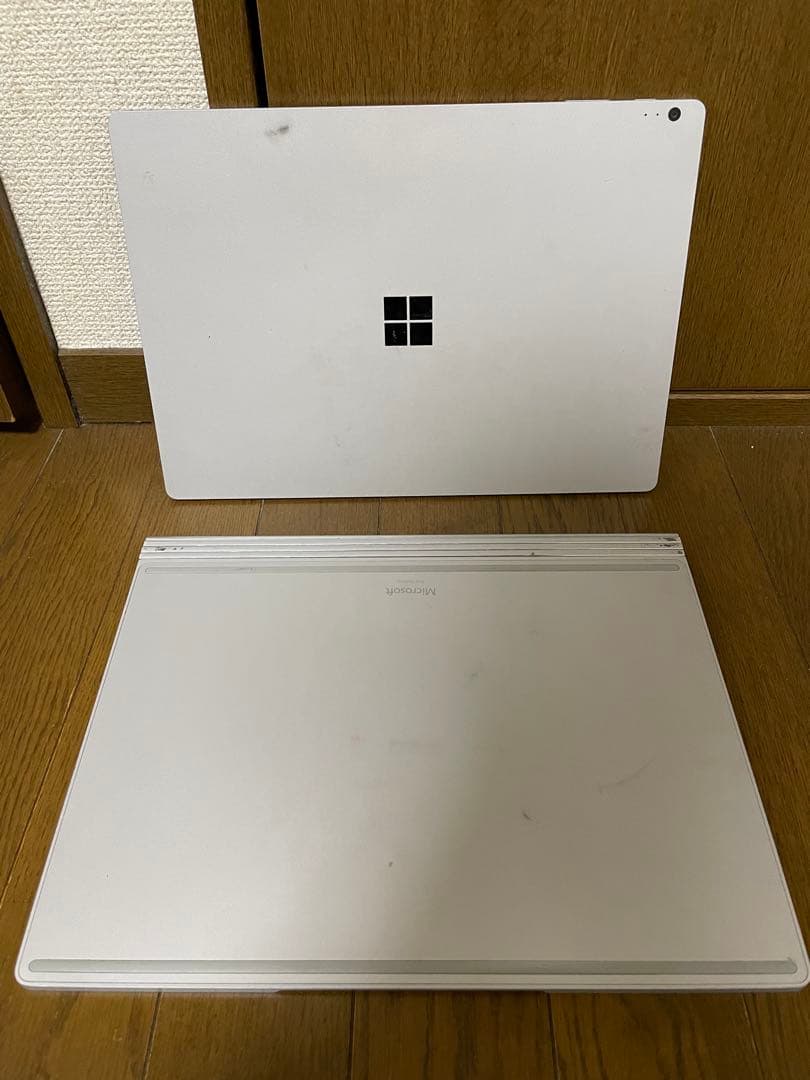 Microsoft Surface Book シルバー 本体 箱付き　初期化済み