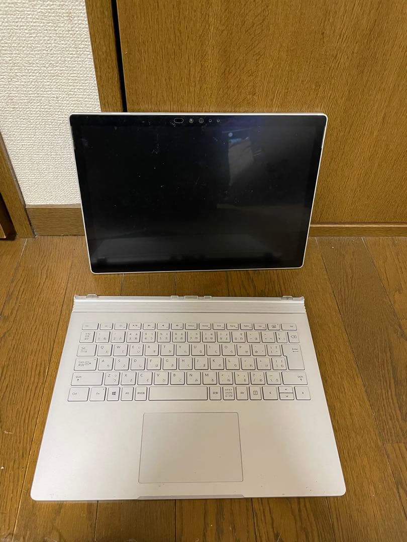 Microsoft Surface Book シルバー 本体 箱付き　初期化済み