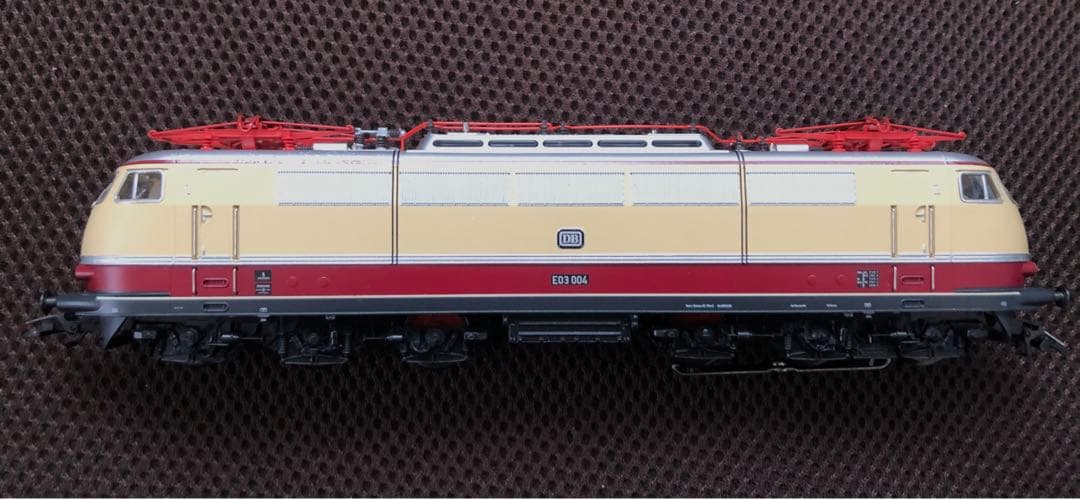 鉄道模型　メルクリン 39573 E103(03)TEE色　ドイツ　デジタル