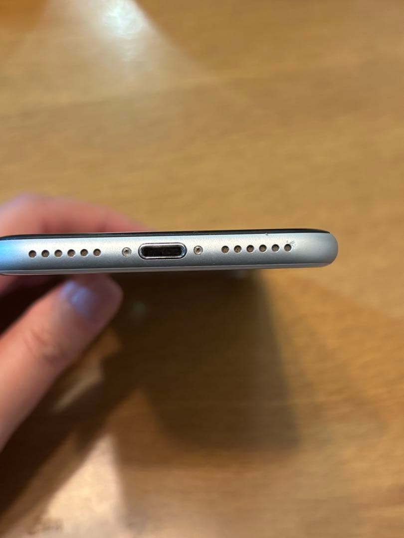 iPhoneSE 第二世代 128GB SIMフリー