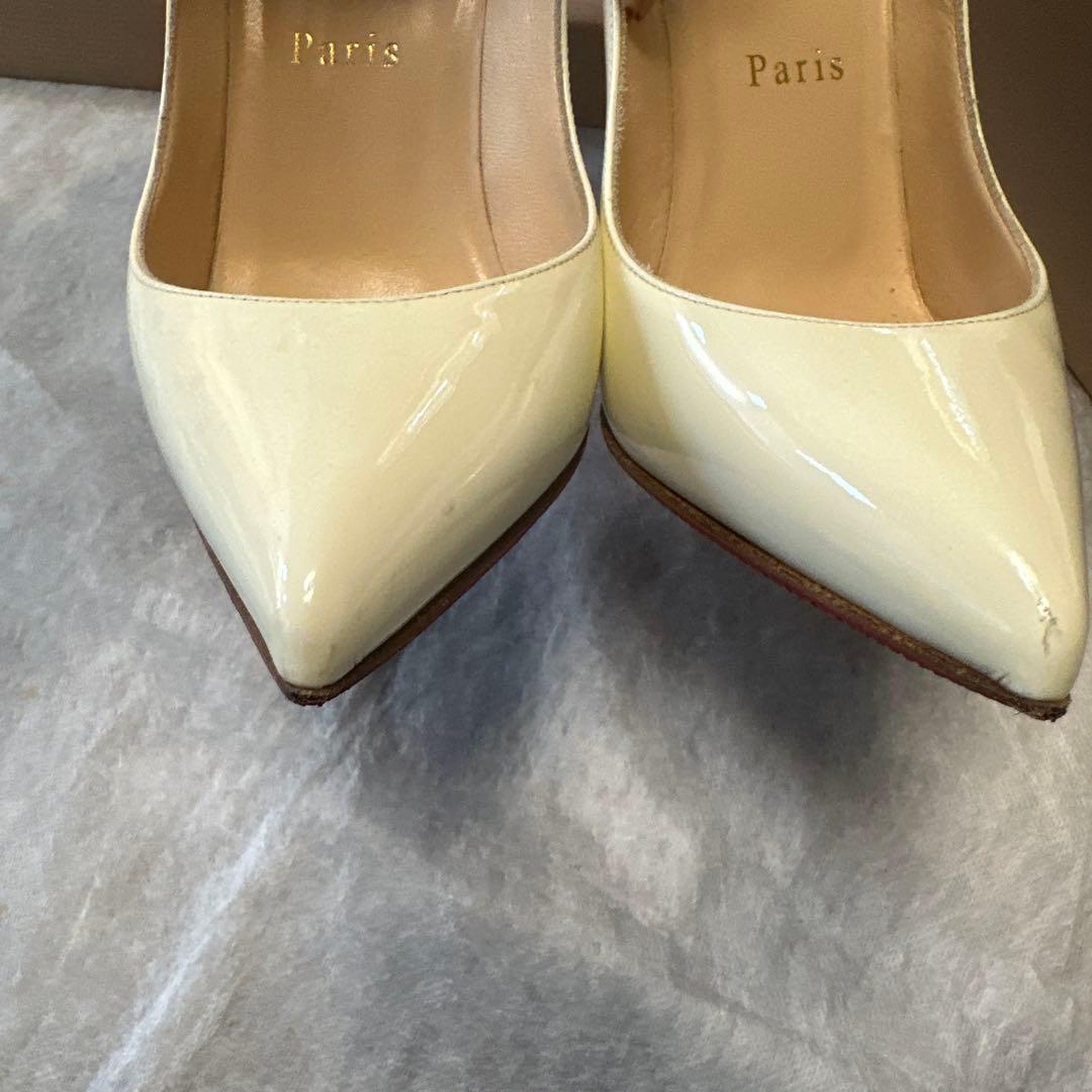 Christian Louboutin ホワイトハイヒール