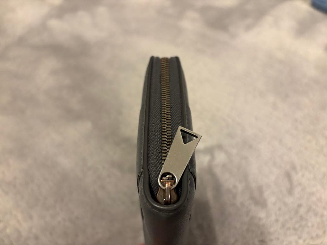 BOTTEGA VENETA 長財布　カセット ラウンドジップ