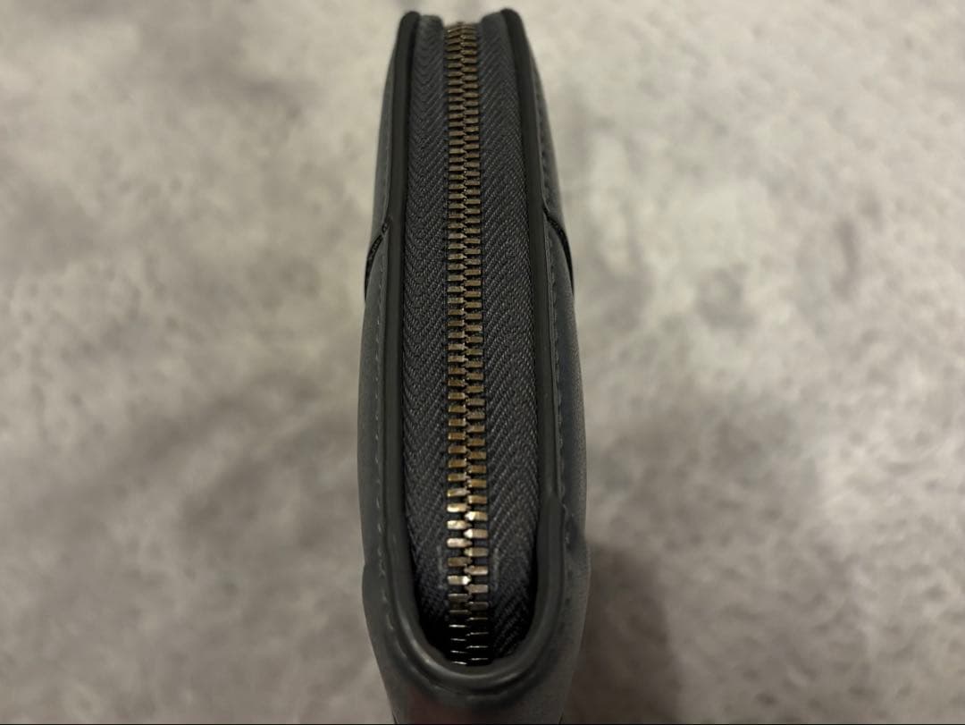 BOTTEGA VENETA 長財布　カセット ラウンドジップ