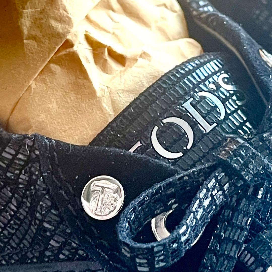 TOD'S トッズ　ドライビングシューズ ロゴ入りメタルチップデザイン