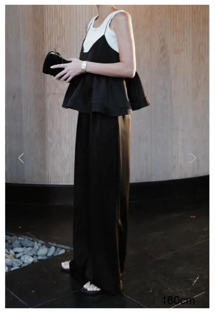 新品タグ付きマチャットmachatt サテンフレアキャミソール（ブラック）38