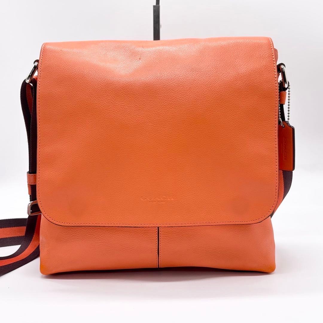 コーチ 希少色 レザーショルダーバッグ　メッセンジャ―　ヘリテージ