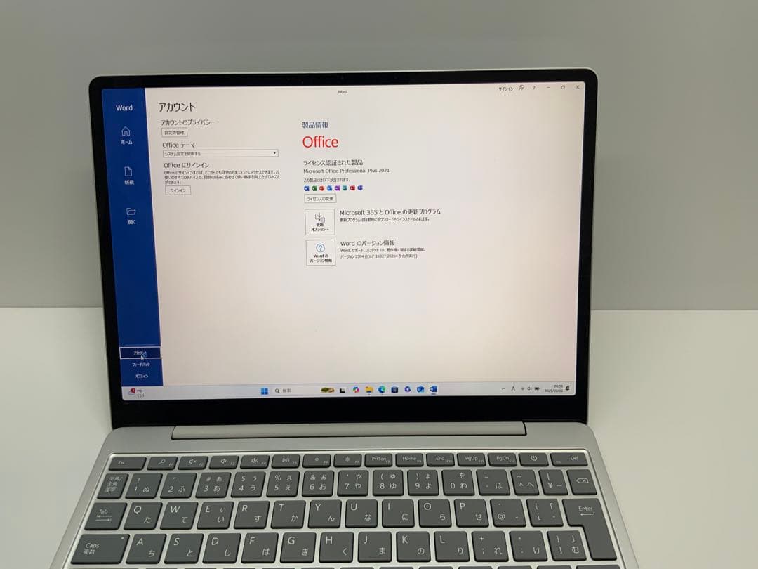 美品 Surface Laptop Go 3 Core i5 8GB 128GB