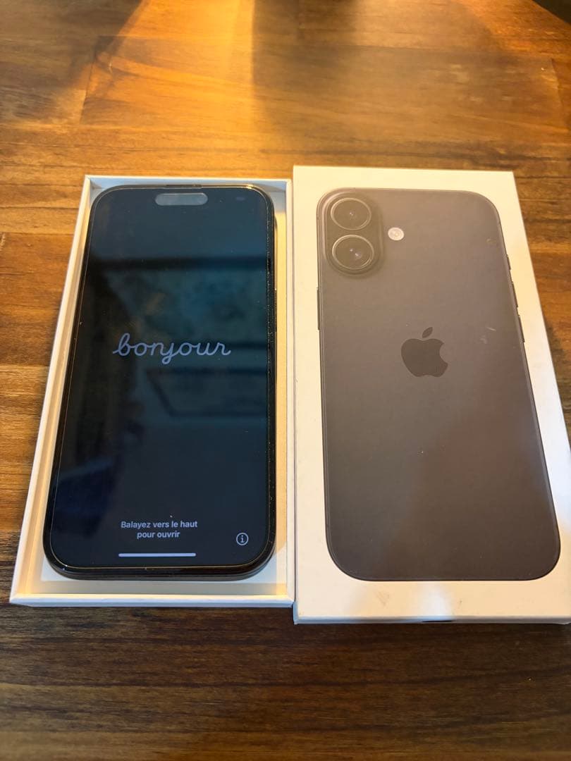 【最終値下】【送料込】iPhone 16 【128GB】ブラック SIMフリー